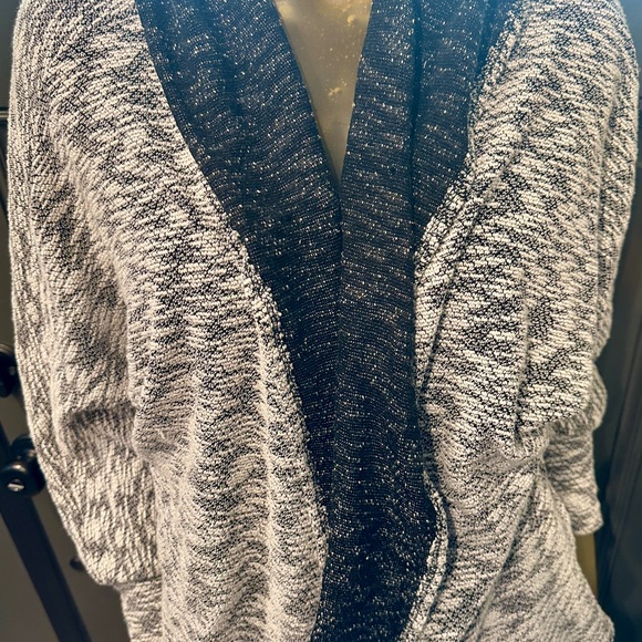 Women's Black and Gray Sweater - Picture 12 of 13